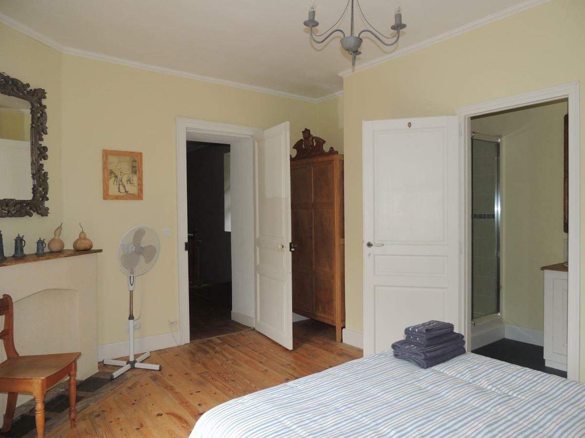 Apartmán La Tour Du Chambon Brignac-la-Plaine Exteriér fotografie